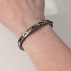 837 Vintage Reach For The Stars‎ Engraved Bangle Bracelet